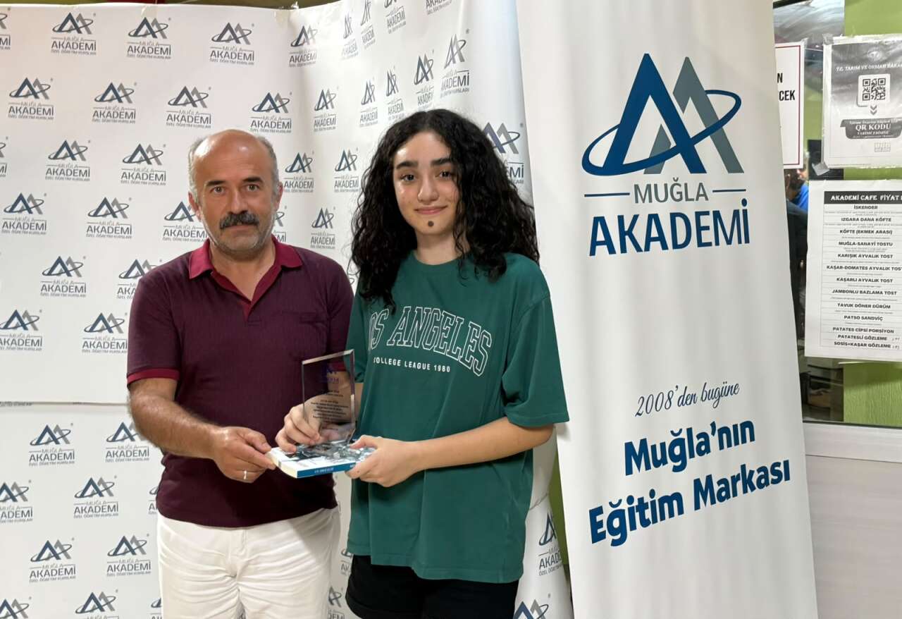 Muğla Akademi Öğrencileri LGS ve YKS Başarılarıyla Gururlandırdı 3